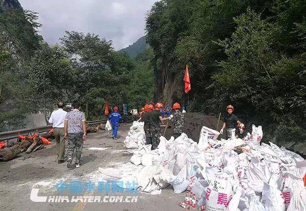 视频曲击：四川龙潭水电站除险工做起头