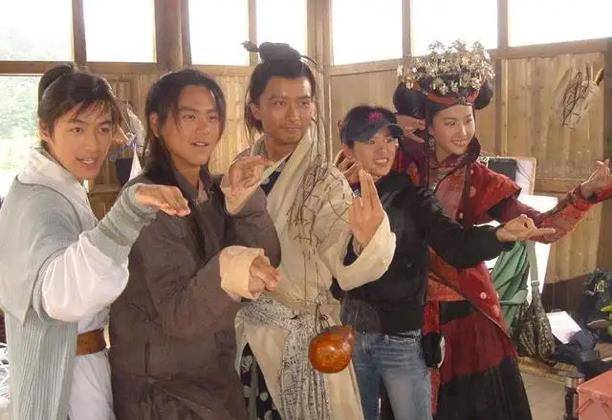 豆瓣四美对标天涯四美,懂什么是男色消费降级_仪态_将军_宋惠莲