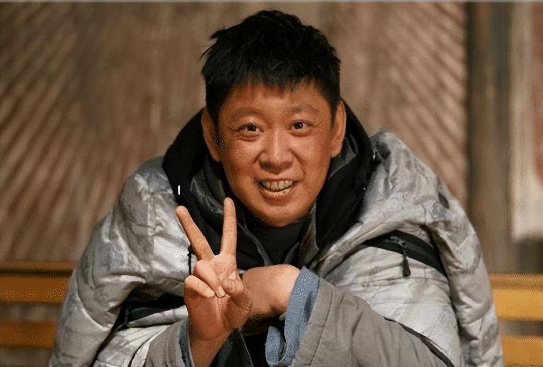 王宏:演活《狂飙》里的傻子,导演了《琅琊榜》,一人千面_李青_雷士根