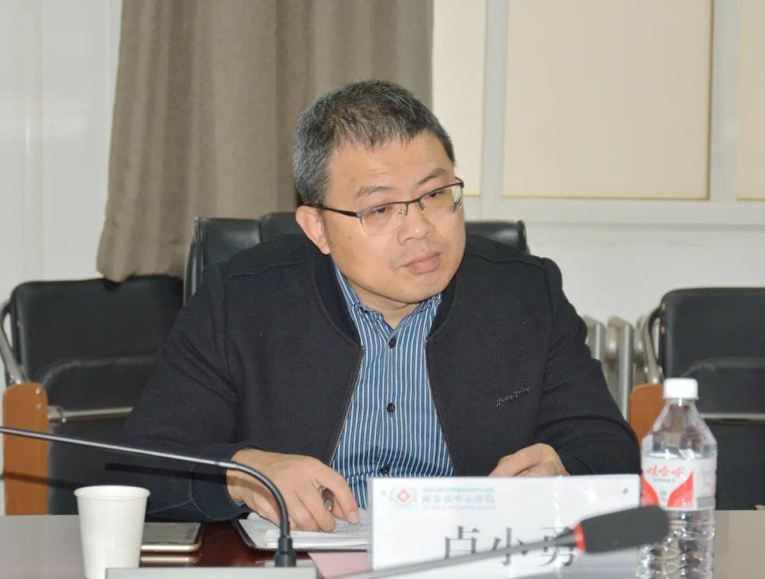 西安市科技局李建勋副局长一行调研市中心医院