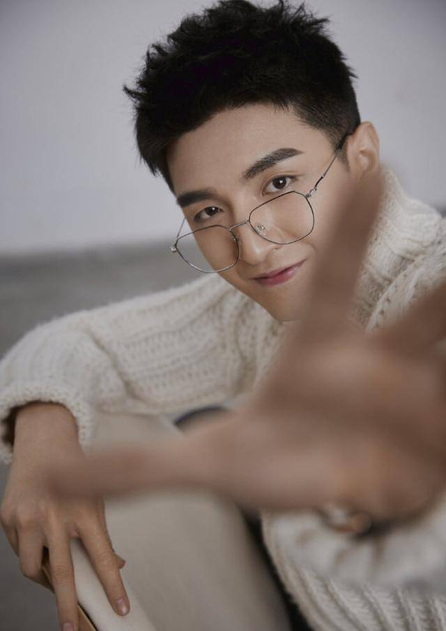 前后反转仍存疑,男方被扒爱情丰富_张志喜_金汉_争议