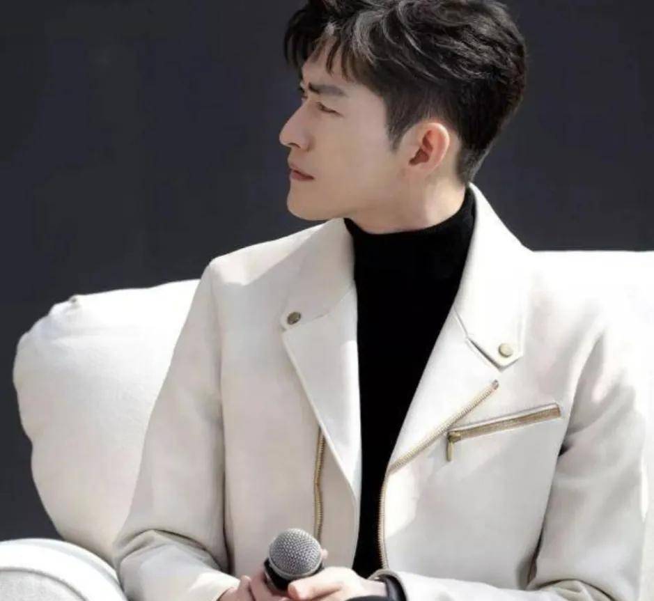 张翰最新近照曝光!模样变化大,长相引发热议_张汉_韩哥_网友