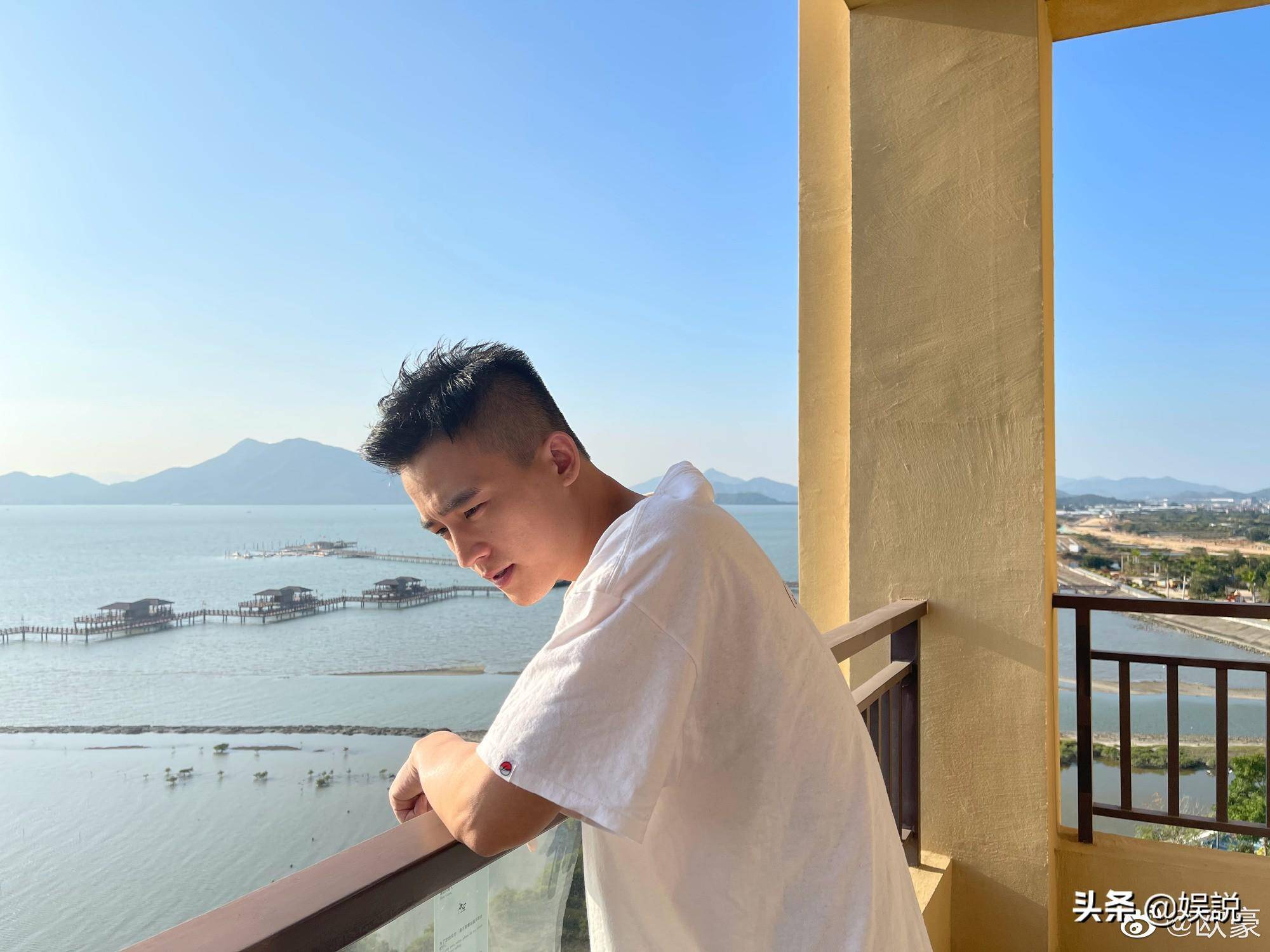 欧豪:全力以赴是对热爱最好的证明,他选综艺和选剧本一样谨慎_流量