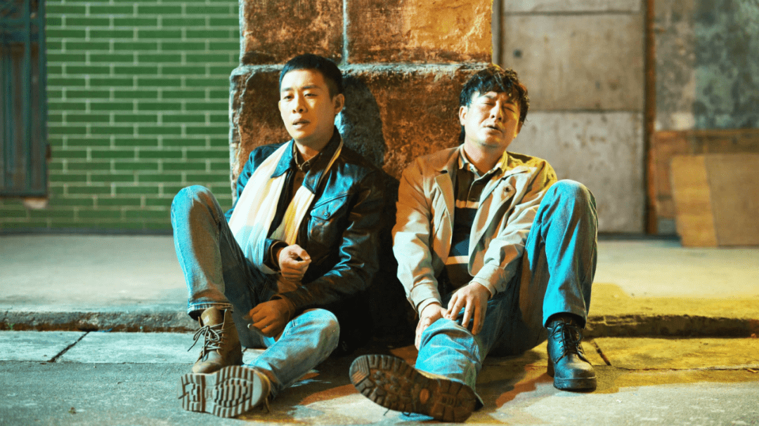 在皮哥看来,《狂飙》引发的这场"口水仗",这两波水火不容的人,其实