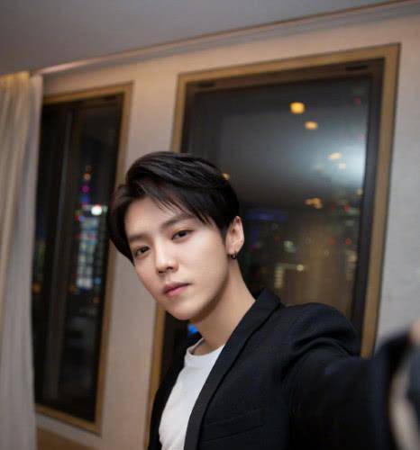 一人之下影视化,鹿晗搭档周也,网友:鹿晗年纪不小了吧!