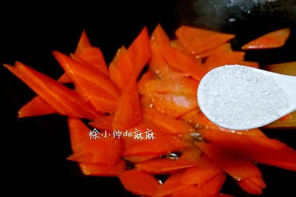 这被称为小人参的菜，孩子要多吃，常吃能补***明目，对眼睛视力好(图15)