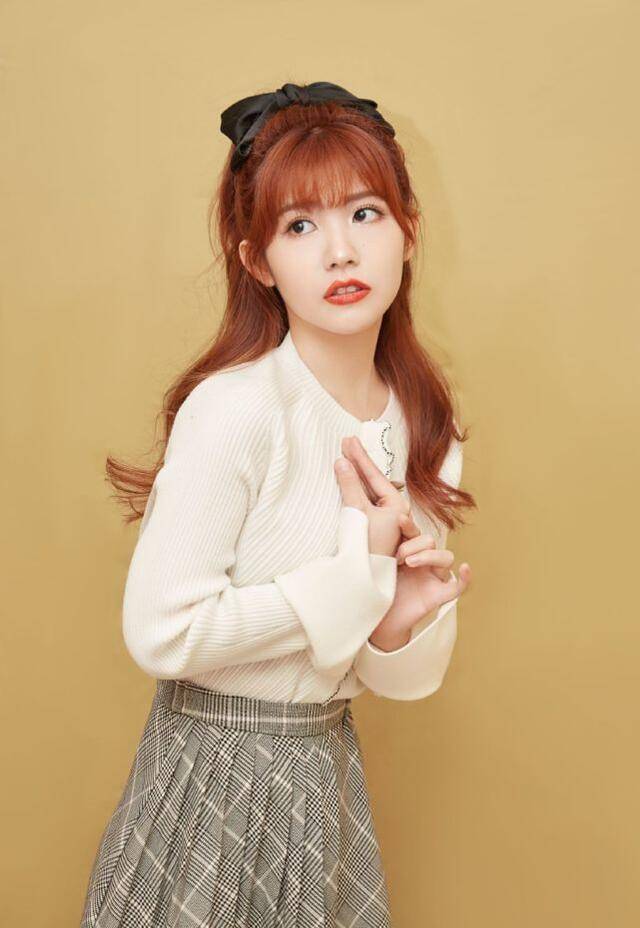 赖美云古风女扮男装撞脸陈妍希,因身材矮小遭嘲讽_网友_身高_男人