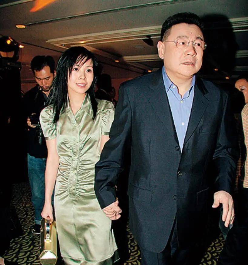 刘銮雄:花3亿换了个天价肾,现在几百个美女站我面前,也没感觉_女孩子
