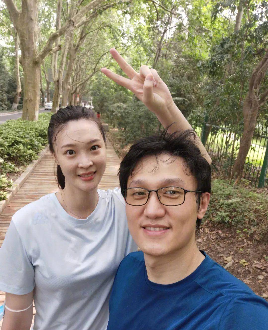 娶排球名将惠若琪为妻,他为老婆身体不生子,与她幸福背后有伤痛