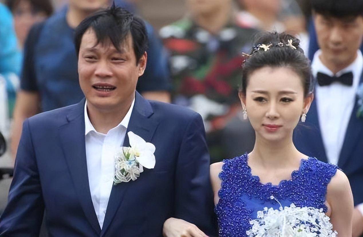 范志毅,李倩分手16年:他三婚娶小17岁娇妻,她的人生现状如何?