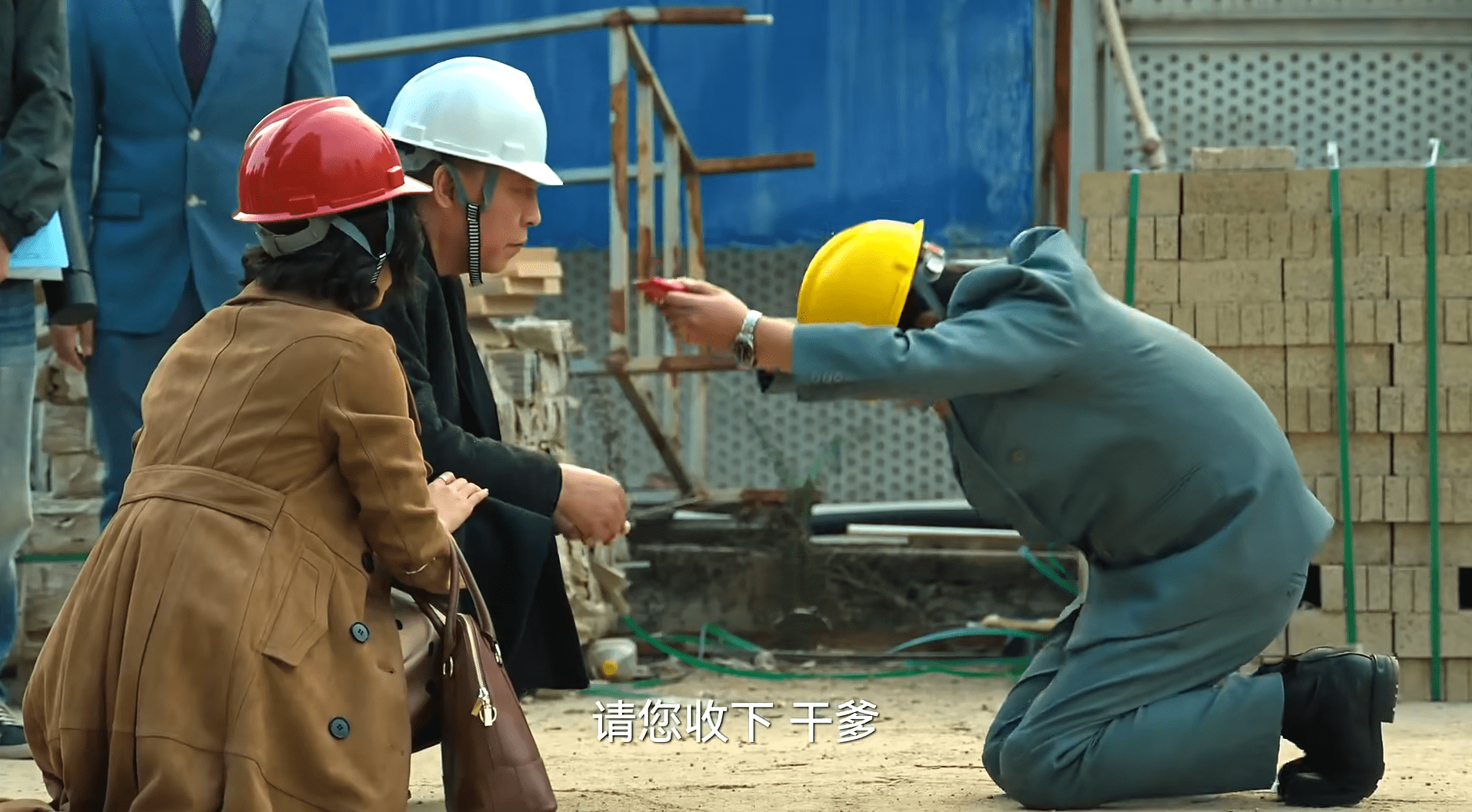 狂飙:看似童叟无欺的泰叔,才是白江波和徐江接连遇害的幕后推手_陈泰