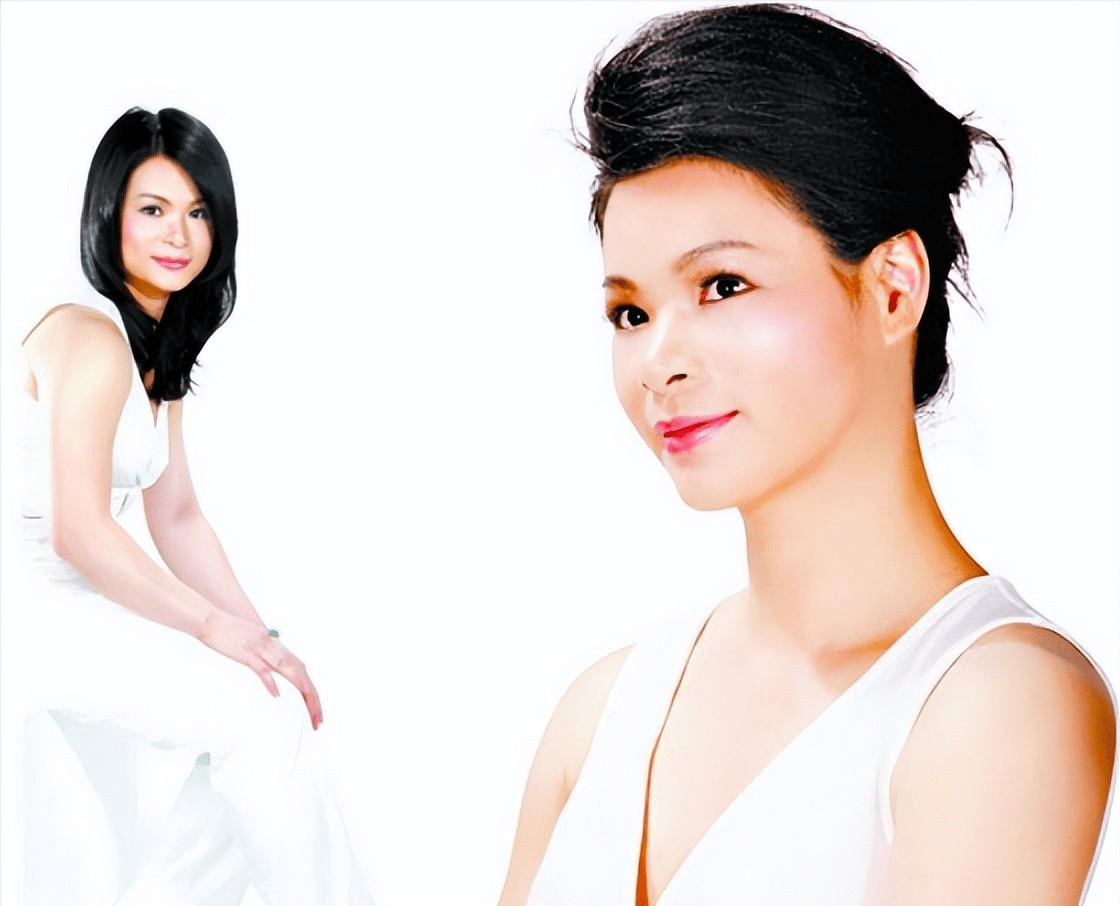 奥运举重冠军陈晓敏11次打破世界纪录退役后卖出399万枚奖牌_小敏