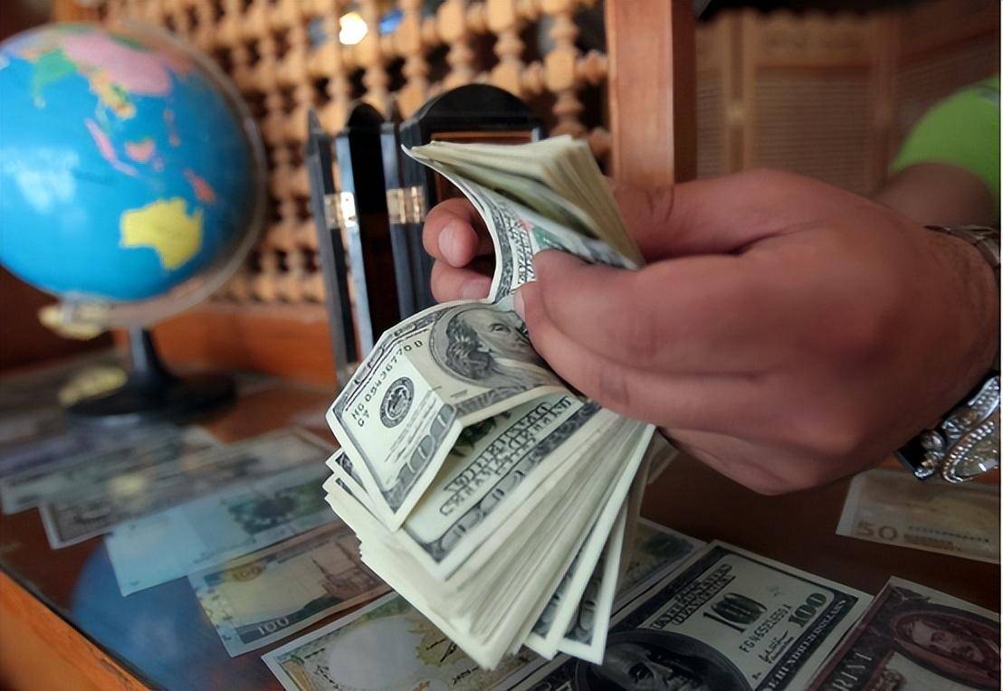 专家预测:到2025年,黄金价格将涨到5000美元,白银突破500美元_经济