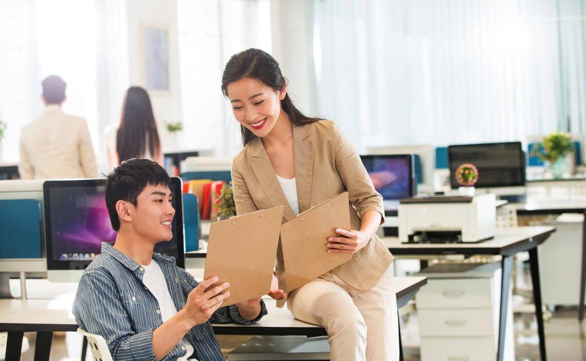 体制内90后年轻人,开始怼领导"整治"职场,6个现象让人看不懂_工作