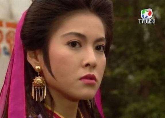 她是《金毛狮王》的紫衫龙王她是邓萃雯眼中的女铁人_李婉华_电视剧