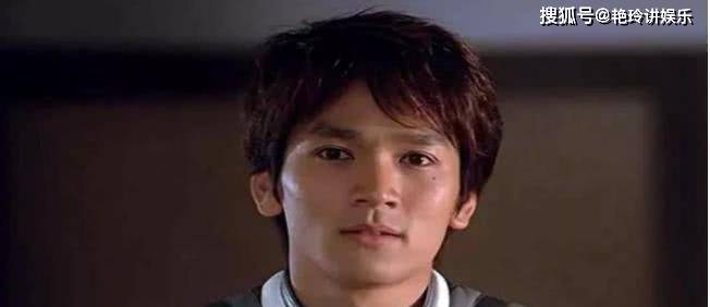 奥特曼的人间体大古了,大古的扮演者长野博是也是一位活力四射的