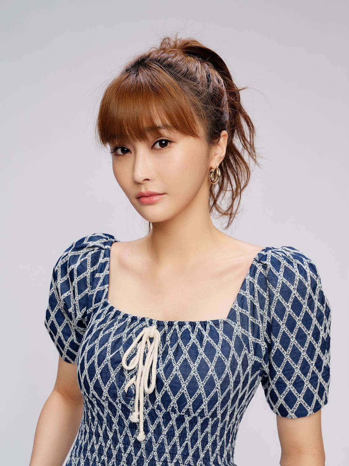 陈冰出道七周年出镜庆祝 粉丝撰书表白心意_偶像_疫情_榜样