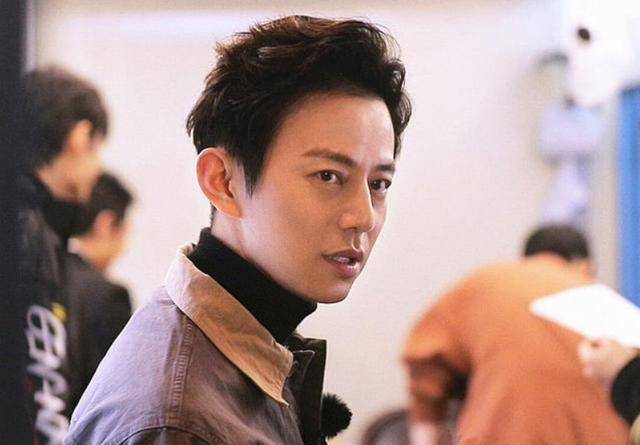 何炅素颜现身菜市场,颜值差距让粉丝惊讶_变化_节目_观众