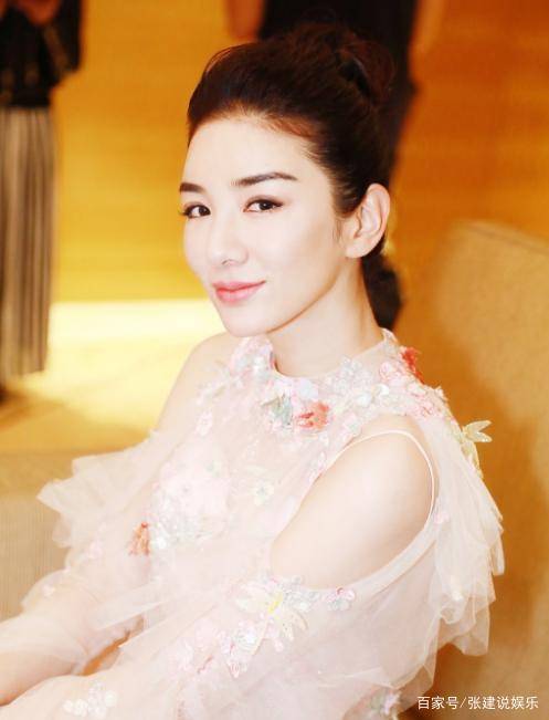 上错花轿的小燕子黄奕,因失败婚姻拖累,7年无戏可拍_表演_聂远_感情