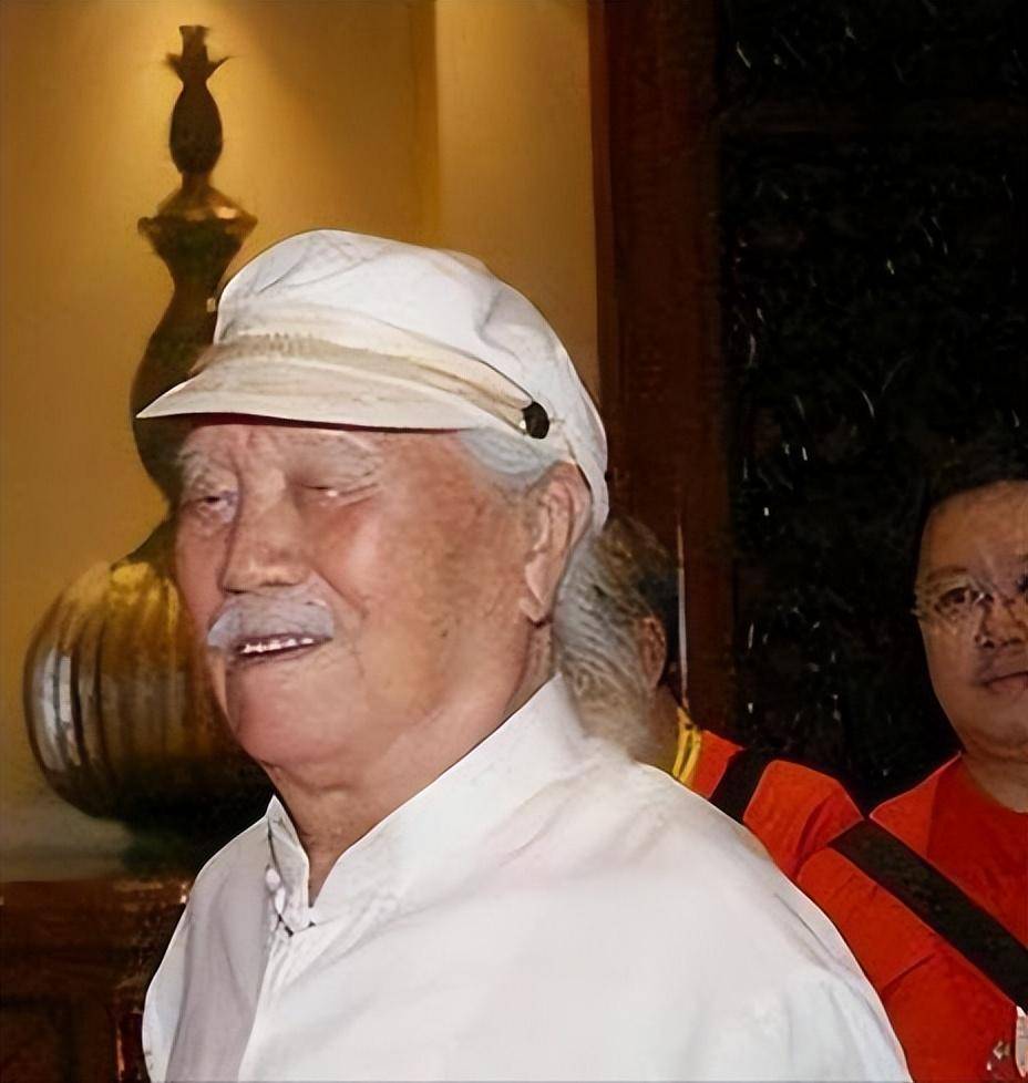 对方一贫如洗,他帮没帮两个亲哥哥_房道龙_儿子_父亲