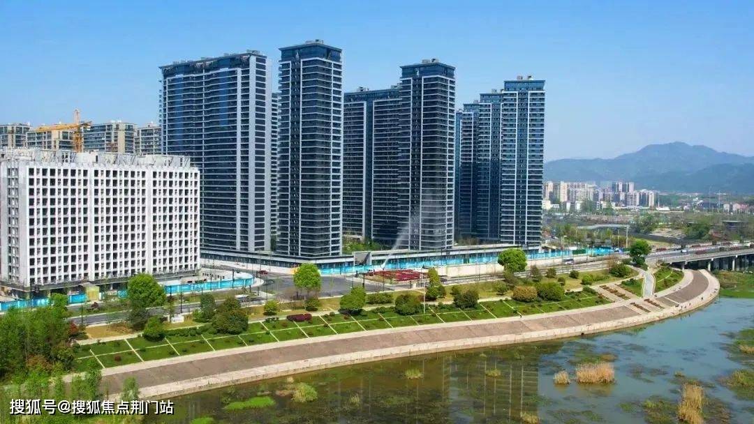 滨湖天地(湖山壹品苑)临安网站丨滨湖天地售楼处欢迎您丨湖山壹品苑