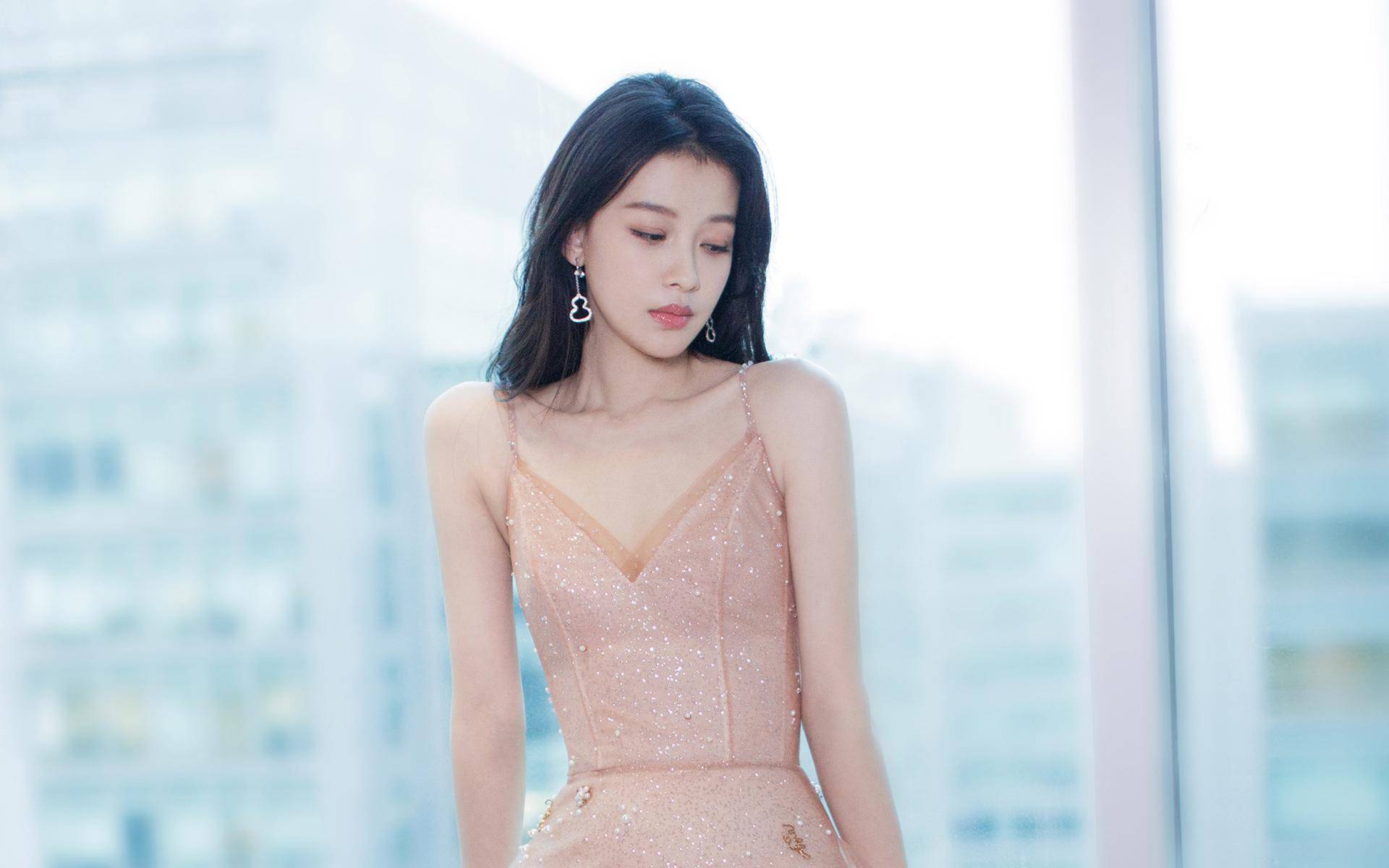 孙怡对自己很自信,素颜录视频,她去黑头的方法我还是第一次见