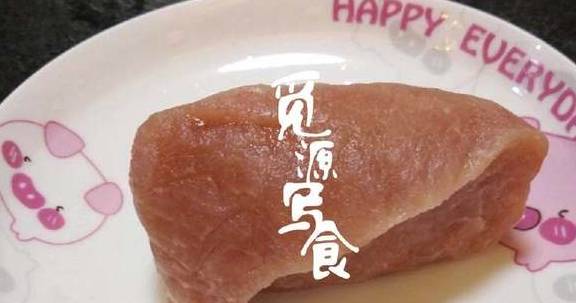 在家做香菇猪肉花生辣椒酱有诀窍，比老干妈好吃，做法简单还省钱(图6)