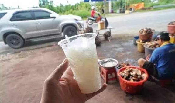 中国有钱人才吃得到的美食，在越南却成了地摊货，一杯就三块钱(图3)