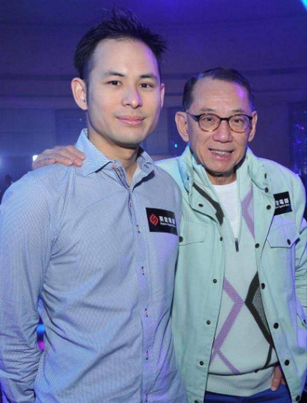 开夜店与何超琼姐弟恋,48岁娶洋模特转性_杨其龙_杨受成_龙的