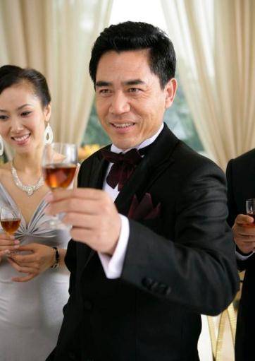 陈宝国:一段婚姻一个孩子,与妻子相爱47年,儿子也是男一号_张国立