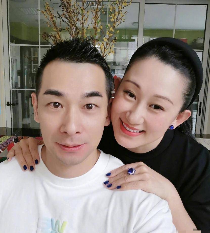 赵文卓第一任老婆图片