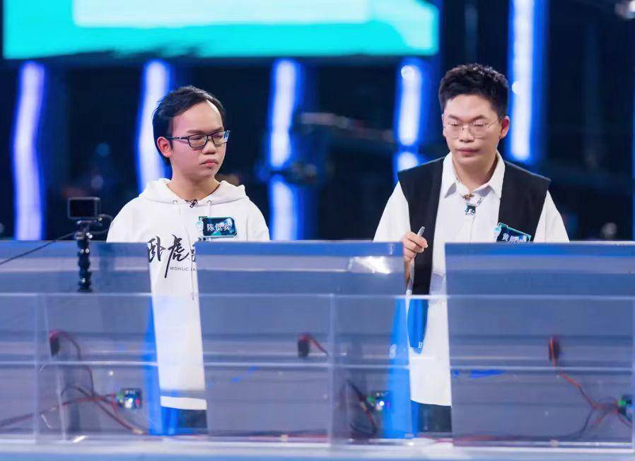最强大脑:上位区黄明睿率先出局,水哥时隔6年再下场贡献名场面_比赛