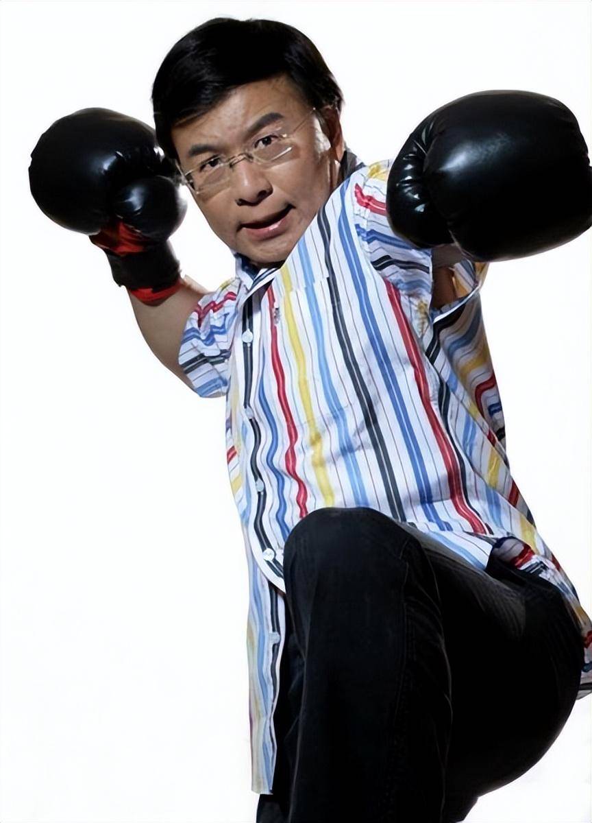 央视世界拳王争霸赛没落了,王国钧杜文杰韩乔生均离开节目_拳击