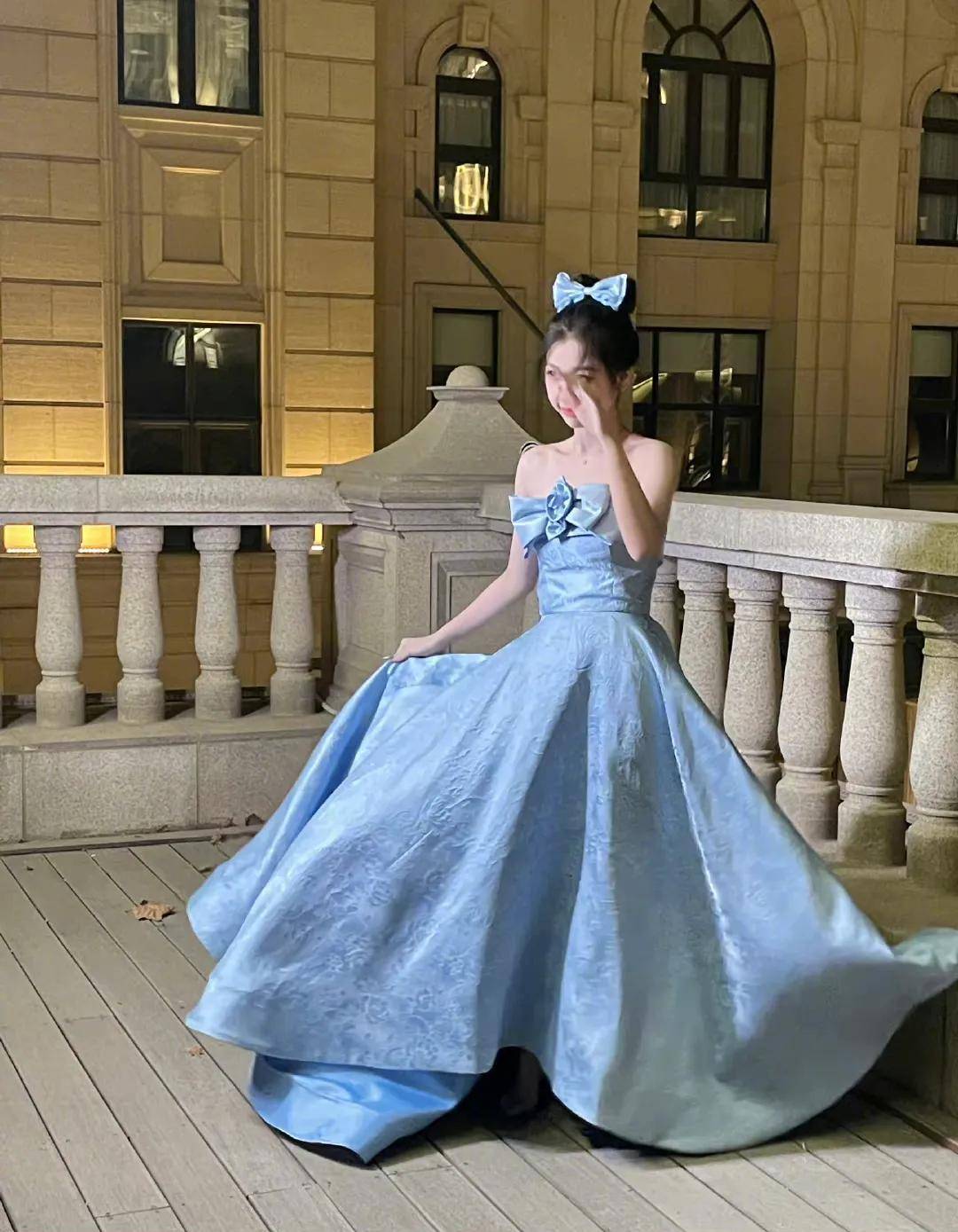 虞书欣北京台春晚造型图,美得像精灵一样_舞台_灵光_未来