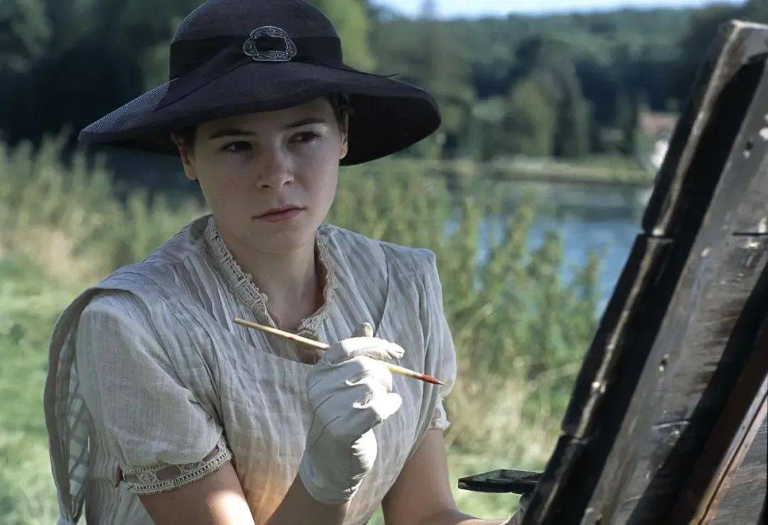 同时,由于从小到大看得都是小黄书,莫德对花言巧语,各种把戏了如指掌