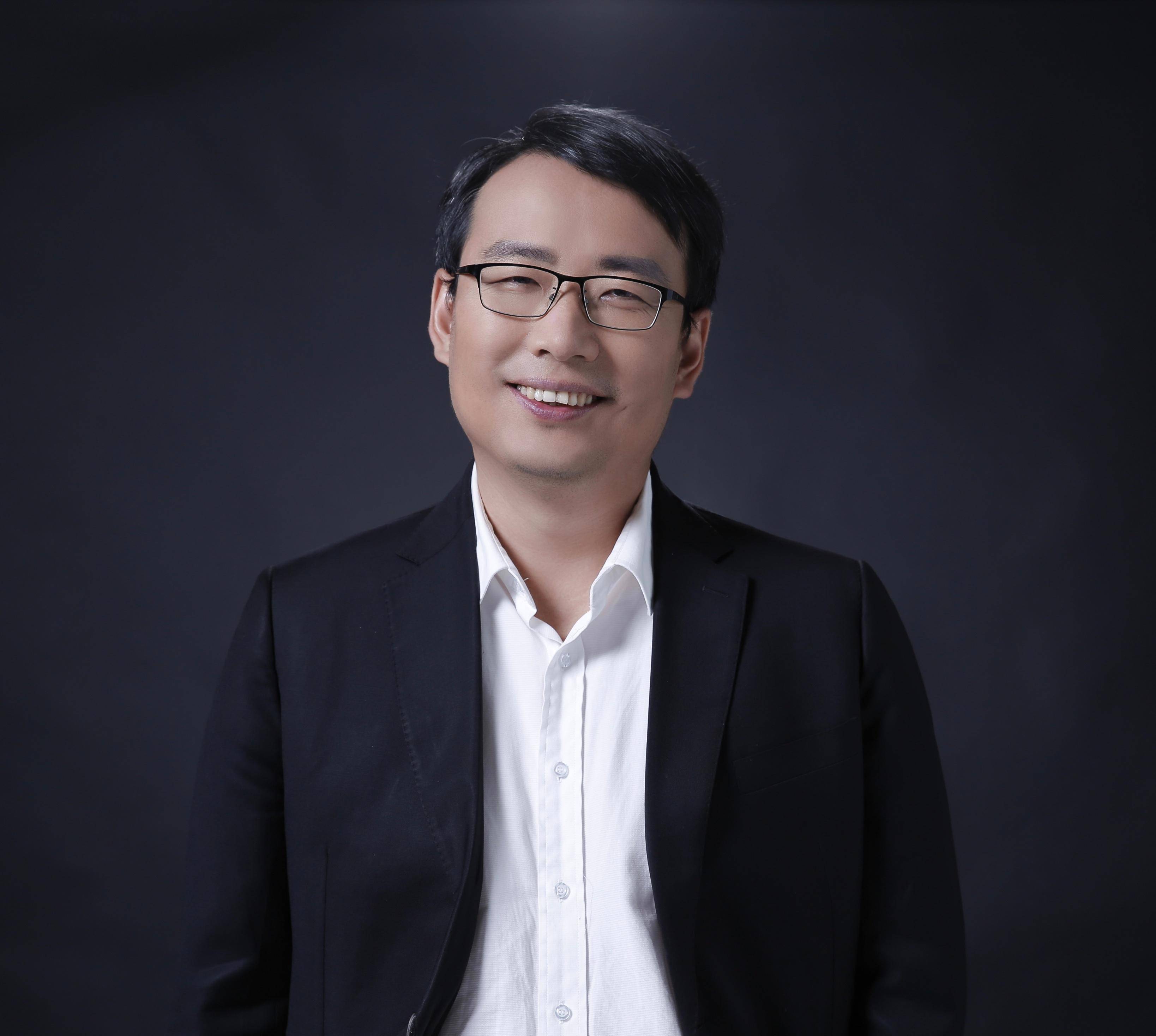 储殷教授全网被禁言,成也流量,败也流量,这把双刃剑让他迷失了_人气