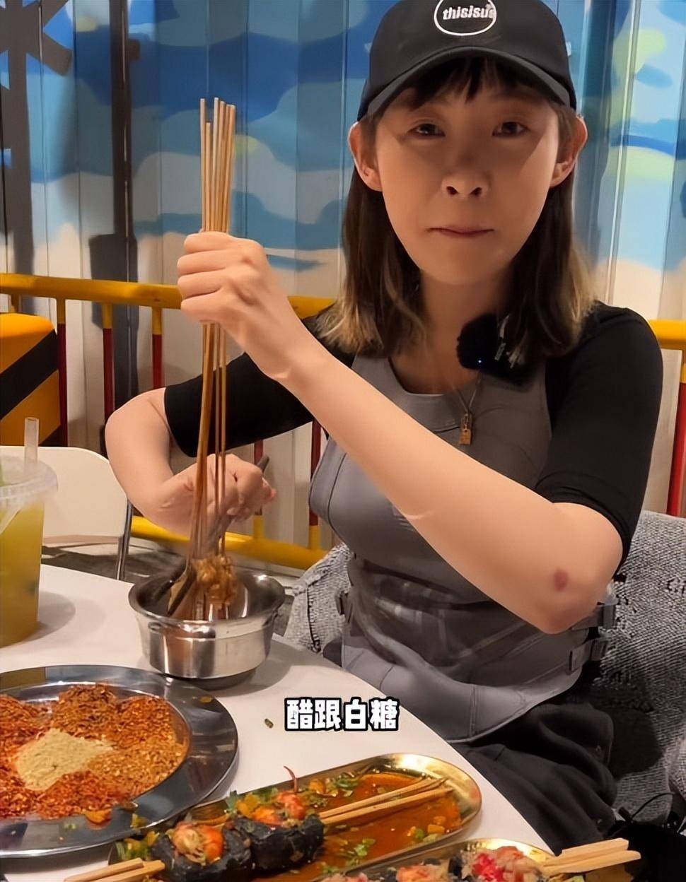 失去了猴哥这个"流量体"之后,网红痞幼的热度确实