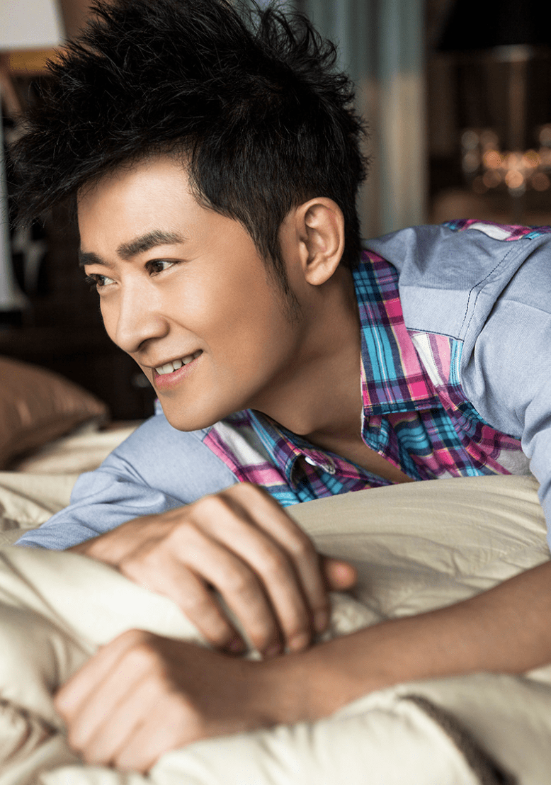 任泉连续13年为李冰冰庆生,50岁李冰冰托腮卖萌仍似少女_祝福_照片