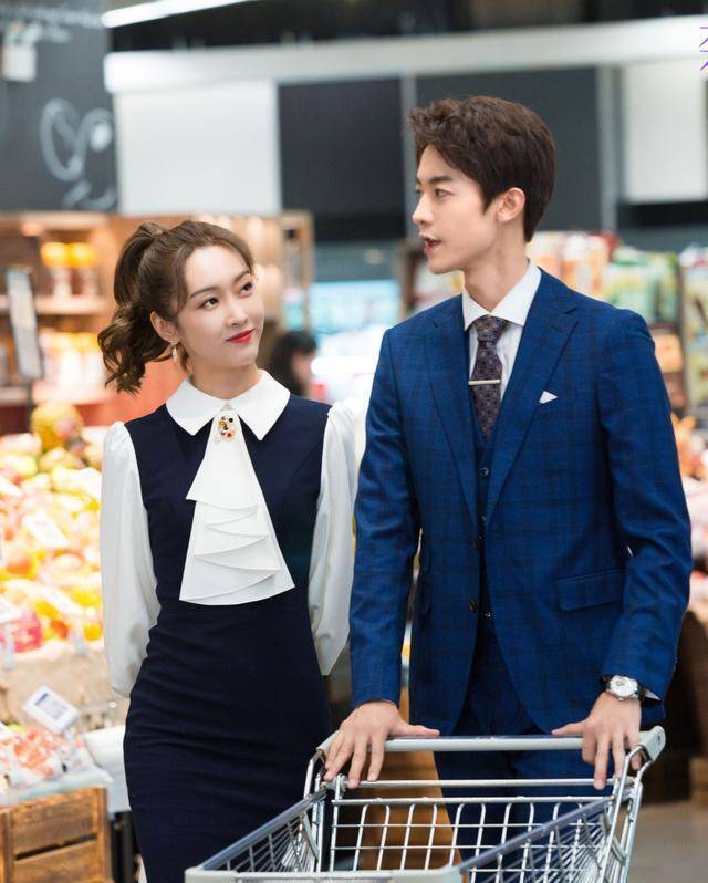 该剧男一号任嘉伦,女一号邢菲(天浩盛世的签约艺人),给宣璐的头衔是