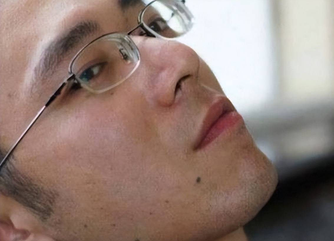 鼻毛旺盛说明了啥?涨知识了_身体_鼻腔_男性