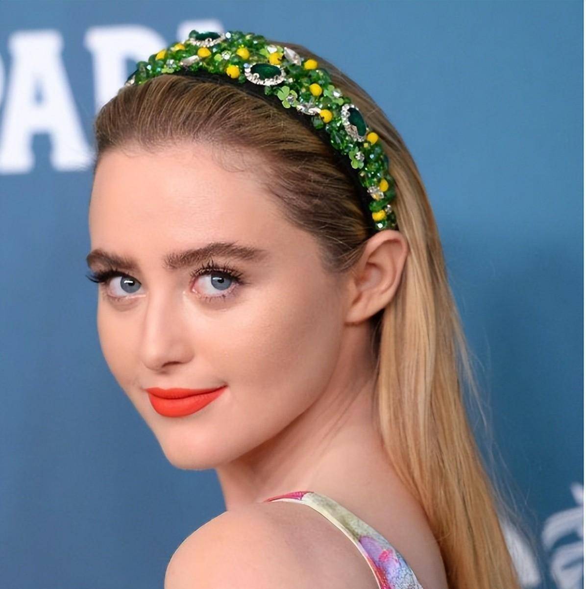 好莱坞演员中高尔夫球技最好的年轻人-凯瑟琳·纽顿