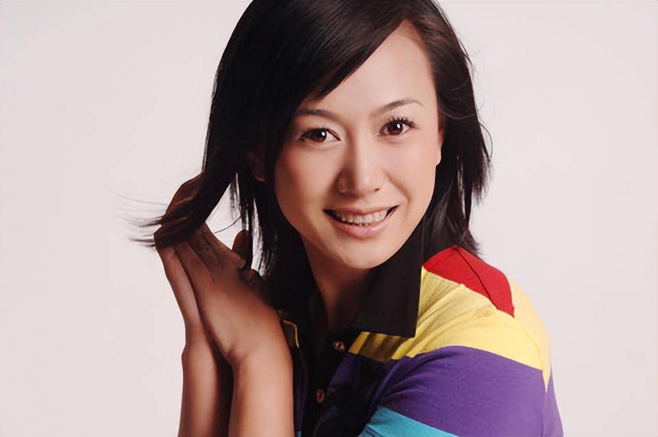 演员齐欢:出道多年零绯闻,不炒作,如今43岁仍单身_表演_演技_部队