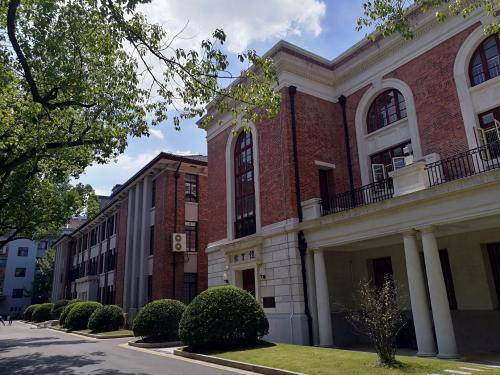 研学旅行教育课程实施方案上海交通大学励志研学(徐汇校区)-汇景研学