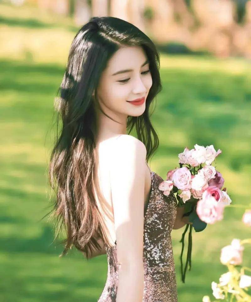 一大波女明星捧花头像来袭~!_顾城_电车_中国