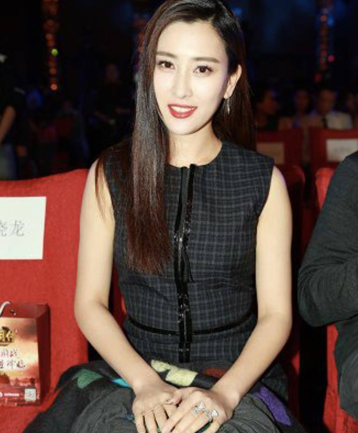 2017年pgone凭借《中国有嘻哈》走红
