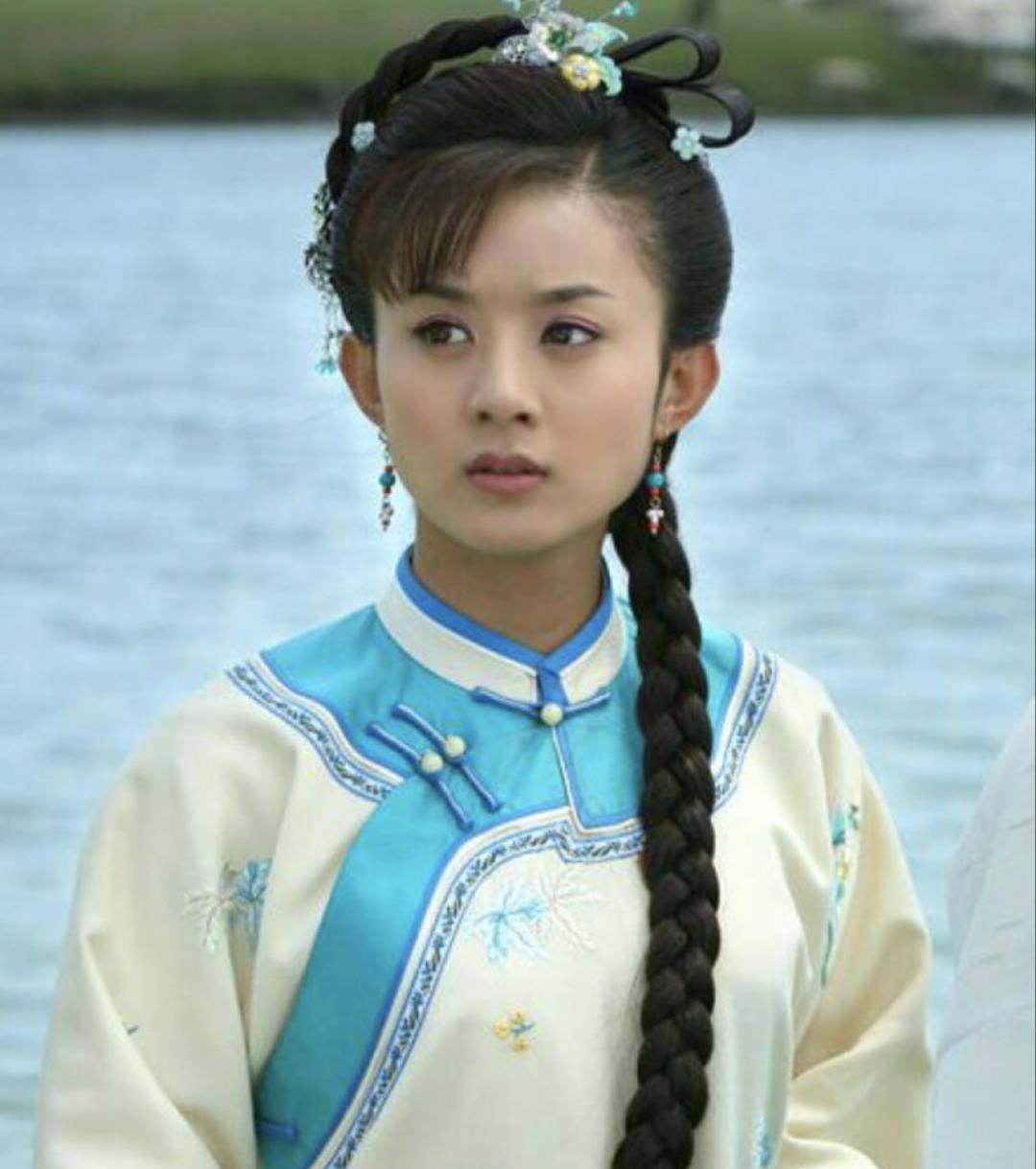《佳期如梦》里爆炸头叛逆少女.