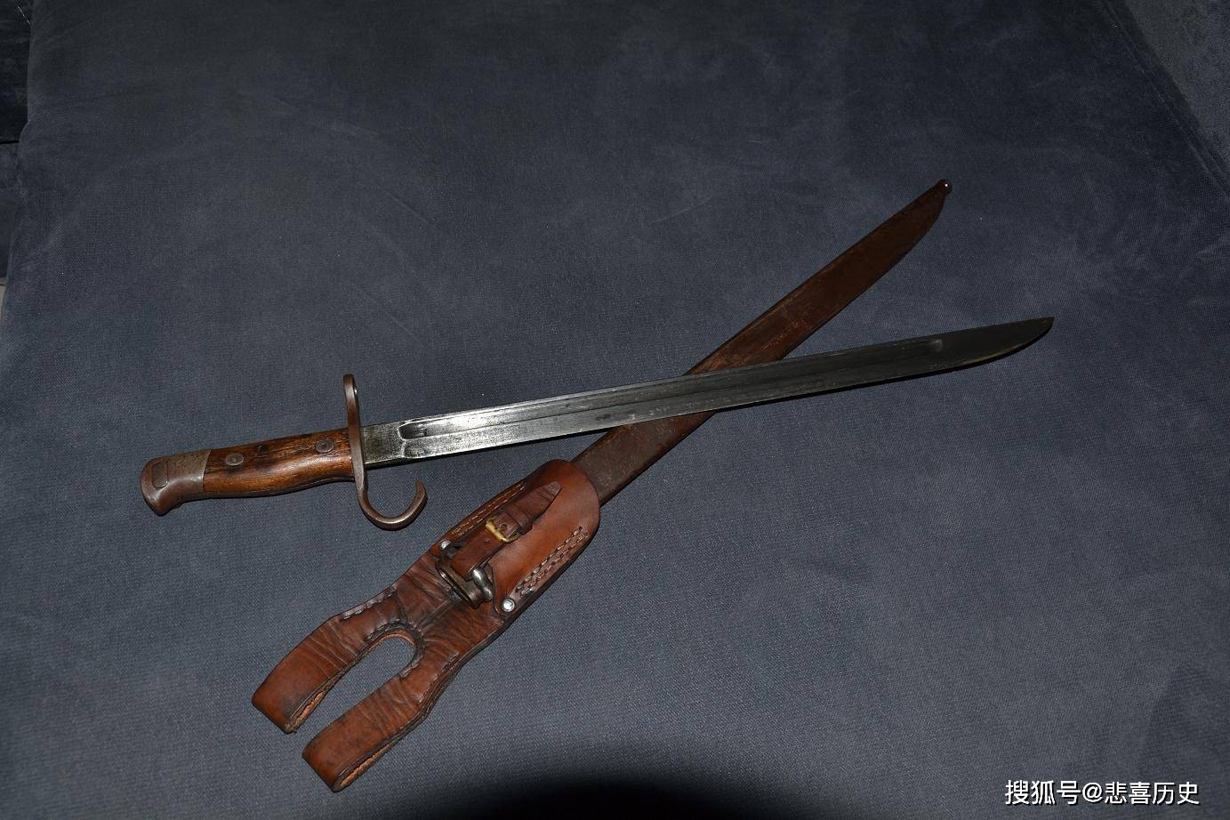 1897年退役,不过二战时期仍有一些村田式刺刀装备部队,用于士兵丛林中