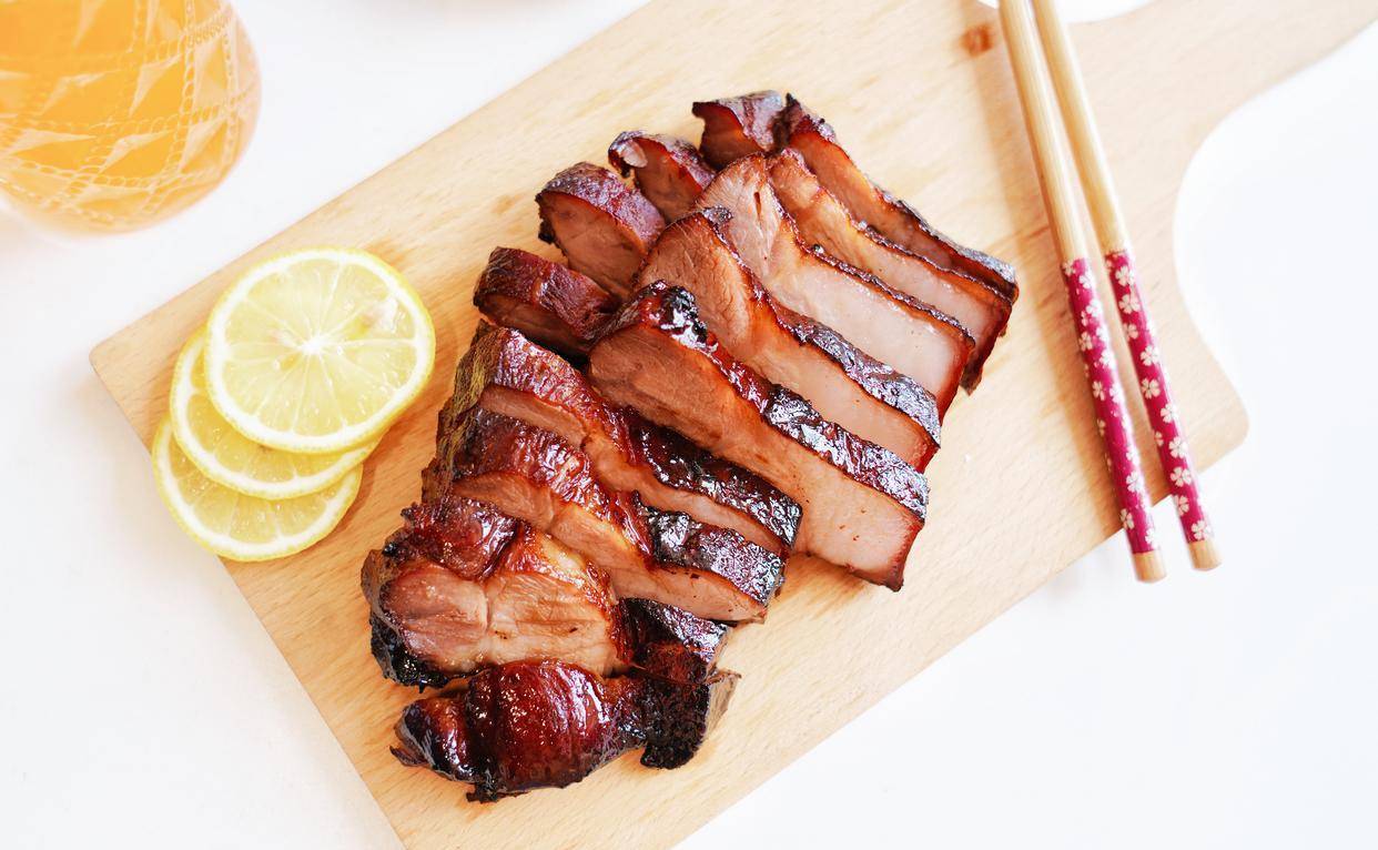广式经典黑金叉烧肉,加入它一起腌制后再烤制,味道好吃又不腻口_烤箱