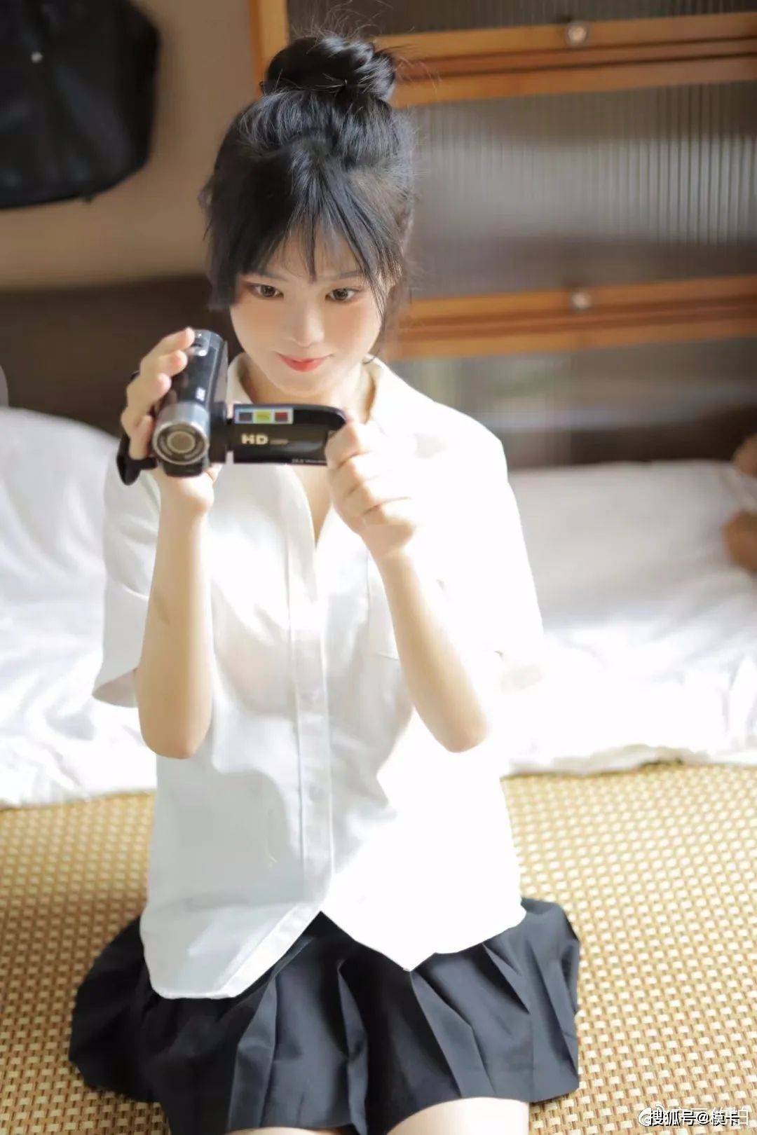 小小:23岁,上海模特,萝御双修,温软有趣,全国可飞_嘉宾_什么_通告