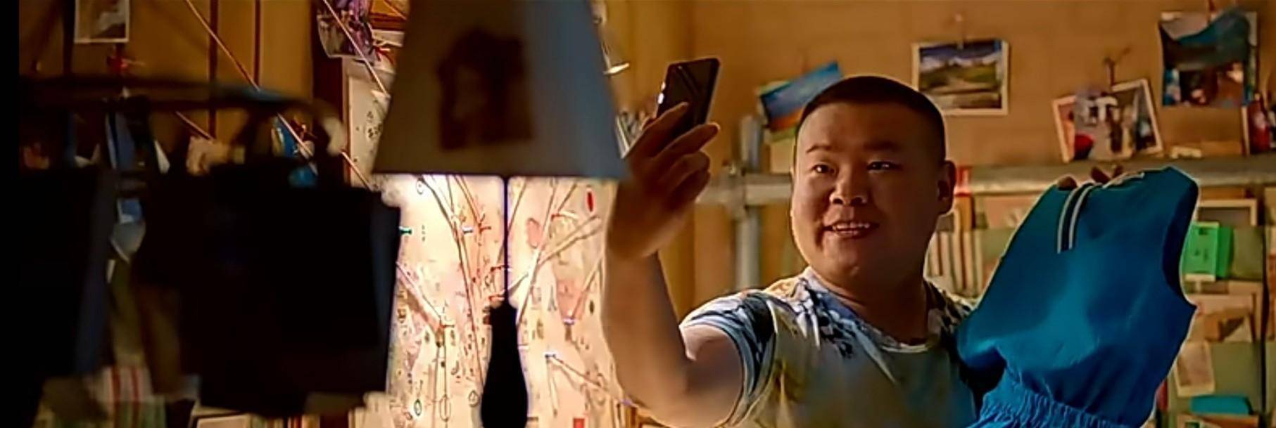 电影带火了重庆和稻城,更走心的却是,那个关于路过的故事_燕子_猪头